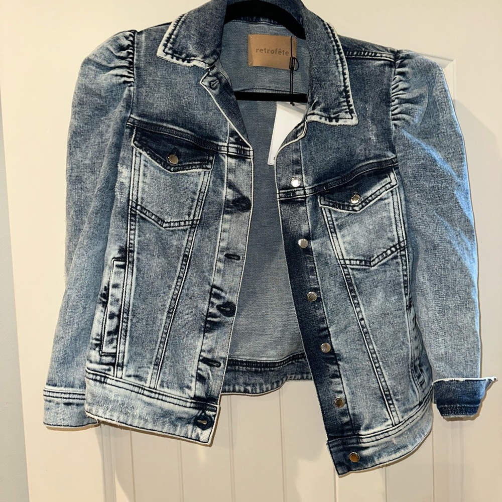 Retrofête Acid Wash Puff Sleeve Denim Jacket - Light Blue